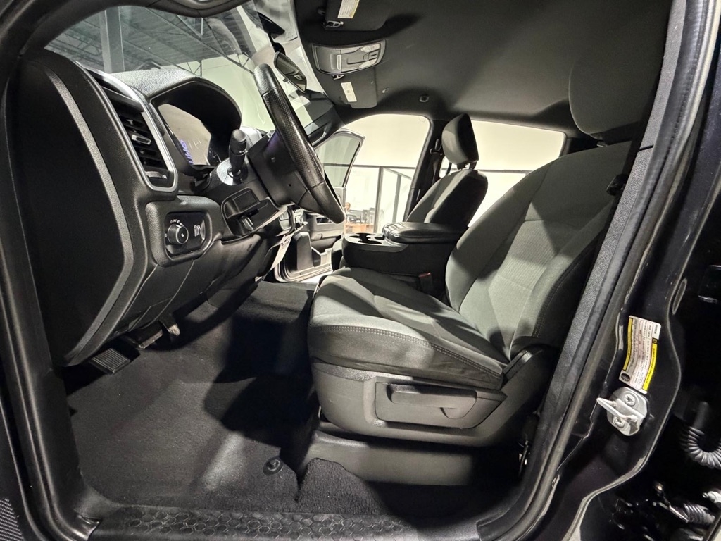 RAM 2500 Tradesman Crew Cab SWB 4WD 2021