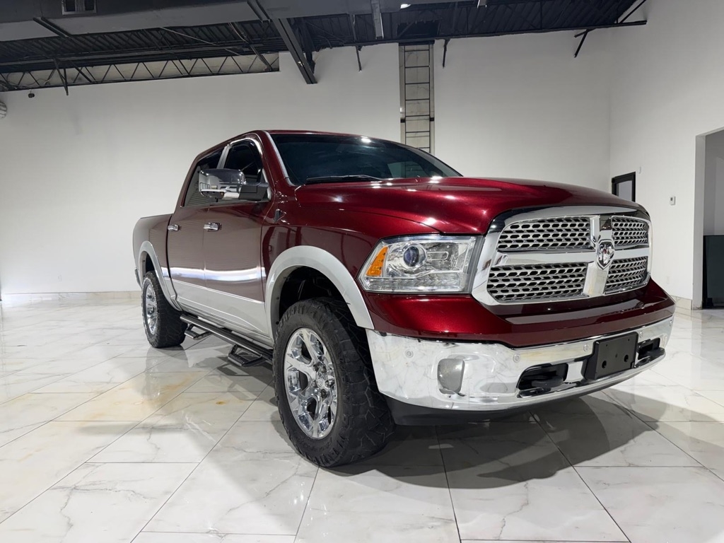 RAM 1500 Laramie Crew Cab SWB 4WD 2016