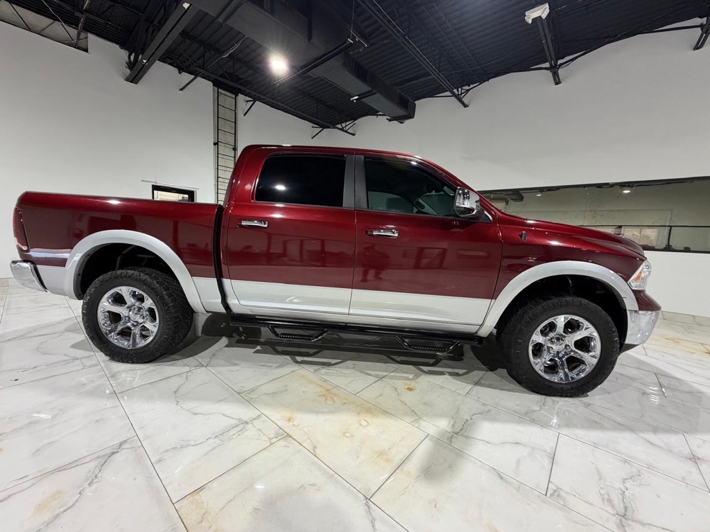 RAM 1500 Laramie Crew Cab SWB 4WD 2016