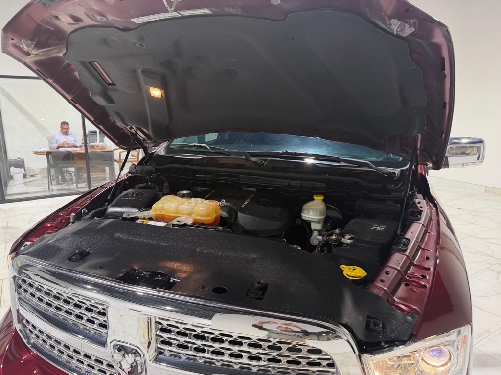 RAM 1500 Laramie Crew Cab SWB 4WD 2016