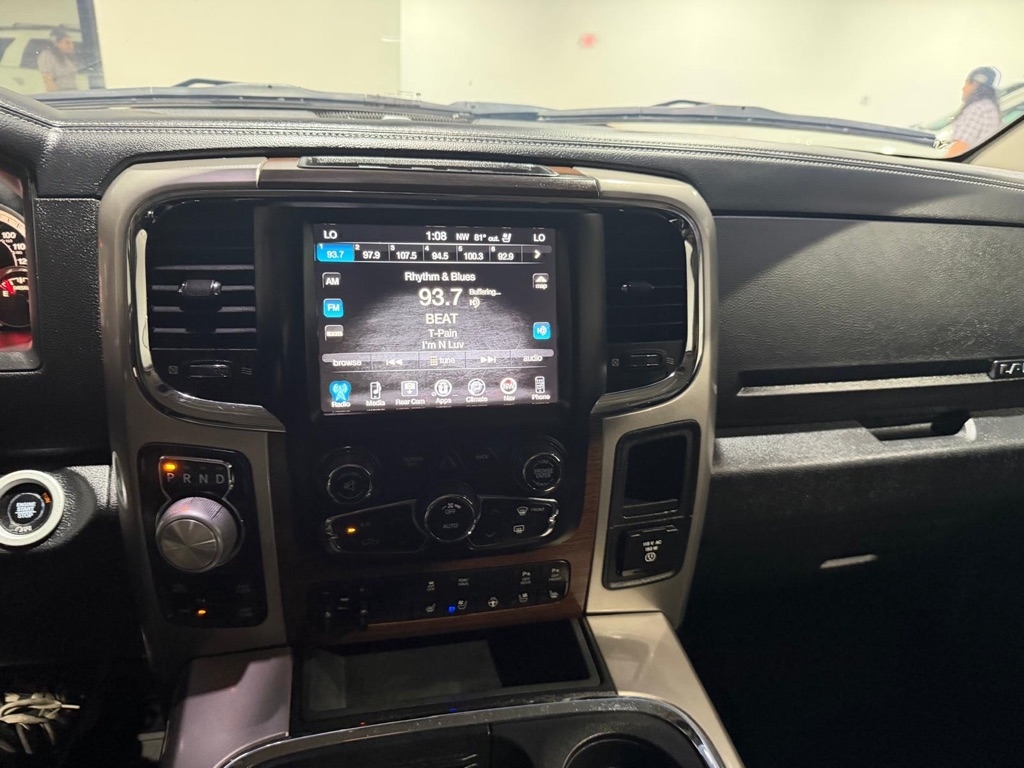 RAM 1500 Laramie Crew Cab SWB 4WD 2016