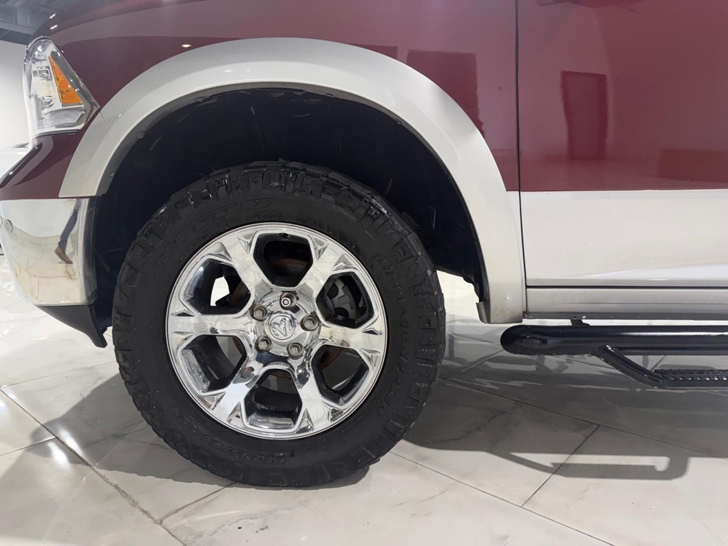 RAM 1500 Laramie Crew Cab SWB 4WD 2016