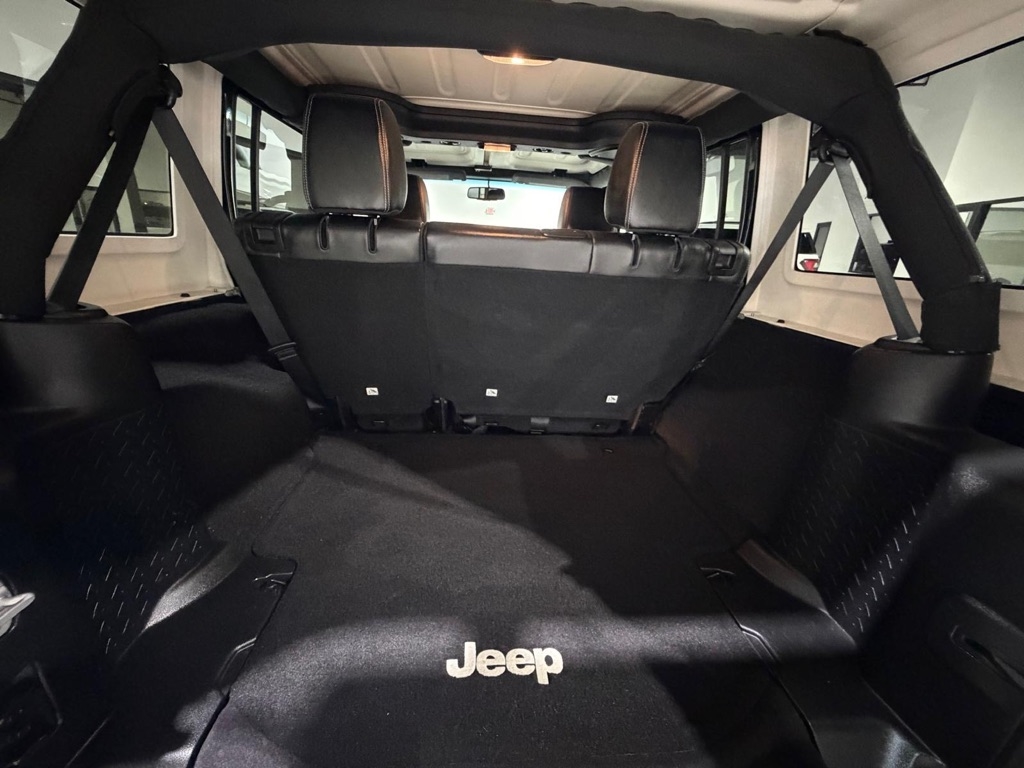 Jeep Wrangler Unlimited Rubicon 4WD 2017