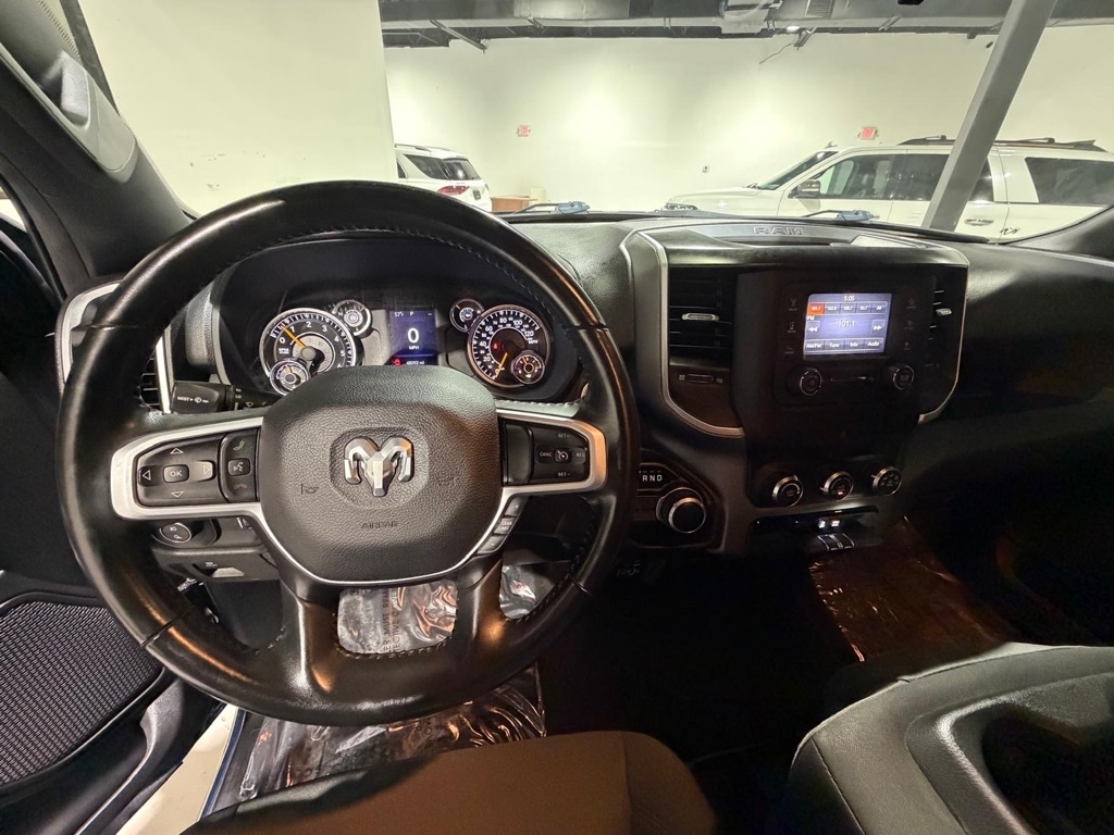 RAM 1500 Big Horn Quad Cab 2WD 2021