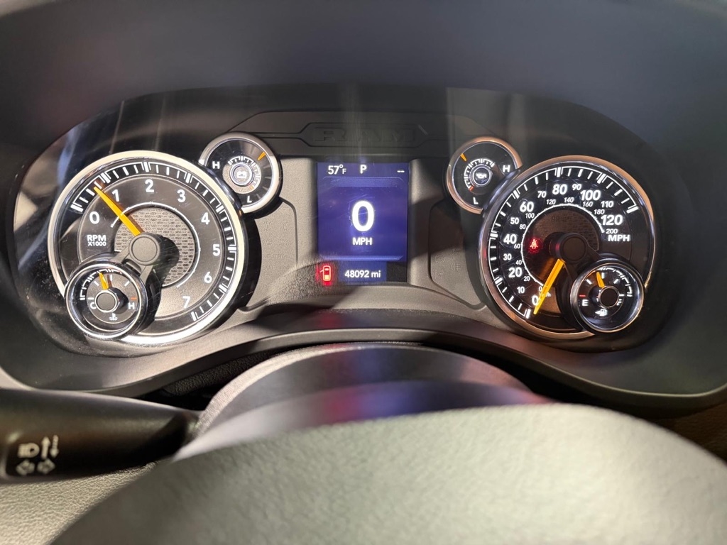 RAM 1500 Big Horn Quad Cab 2WD 2021