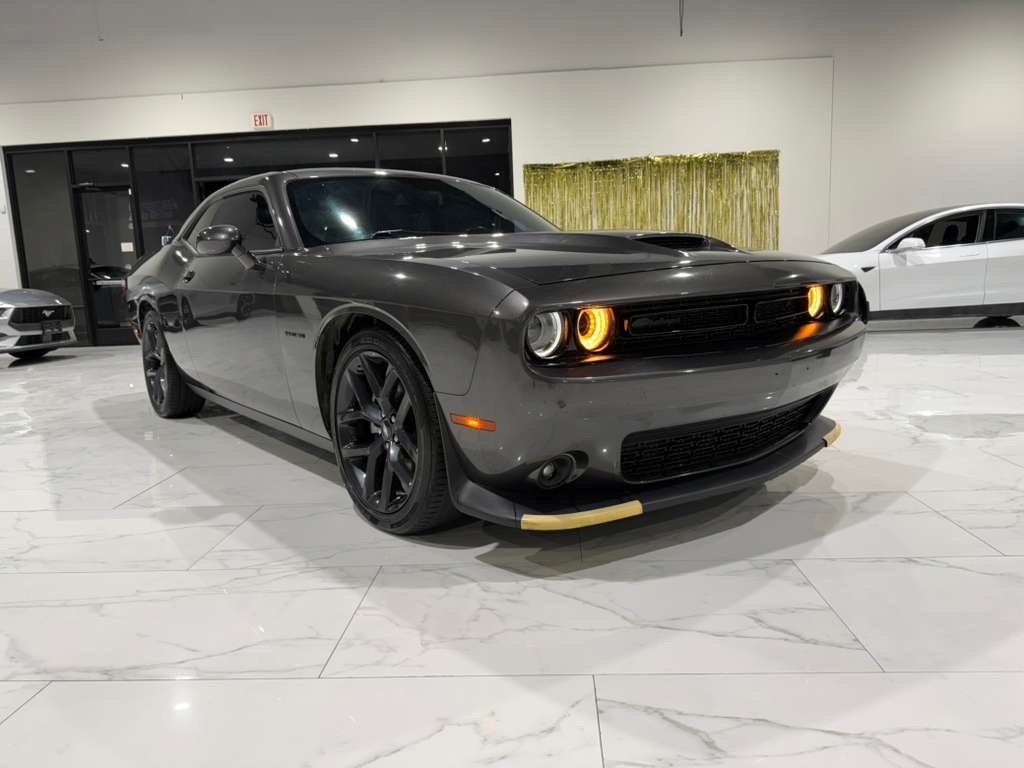 Dodge Challenger R/T Plus 2022