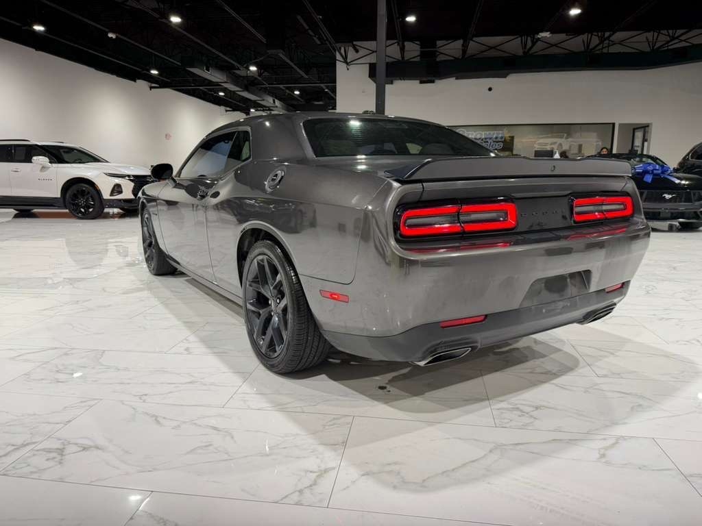 Dodge Challenger R/T Plus 2022