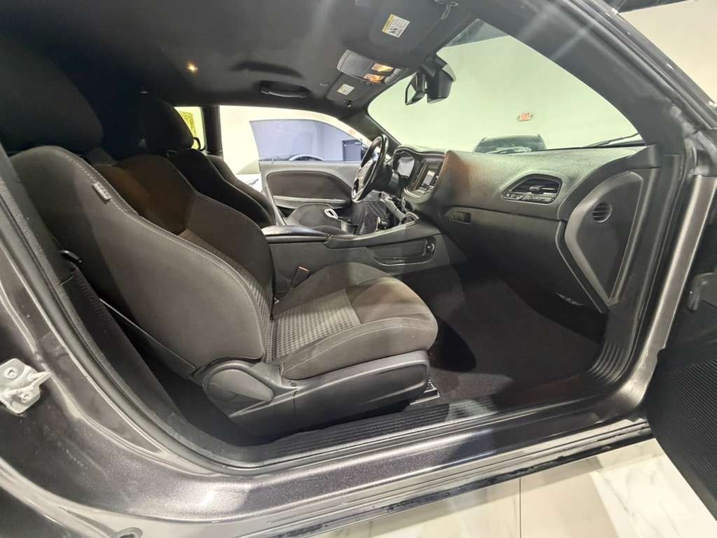 Dodge Challenger R/T Plus 2022