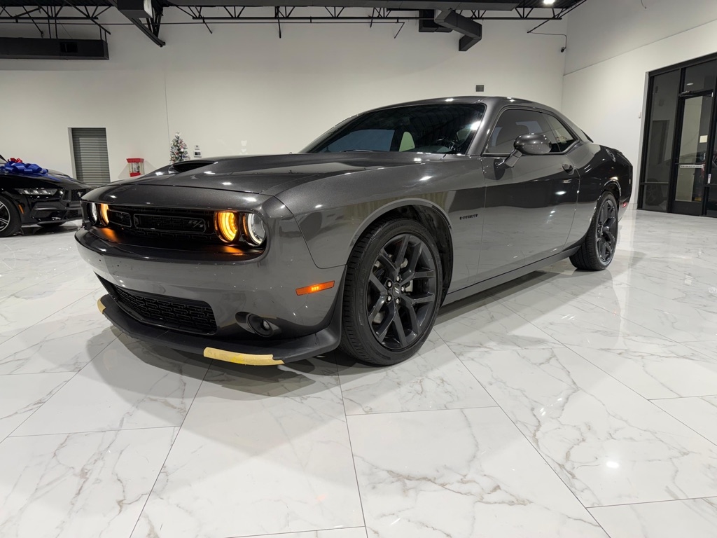 Dodge Challenger R/T Plus 2022