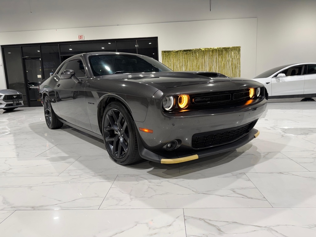 Dodge Challenger R/T Plus 2022
