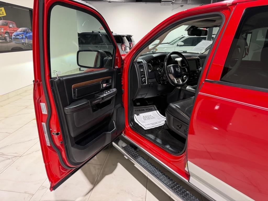 RAM 1500 Laramie Crew Cab SWB 2WD 2017