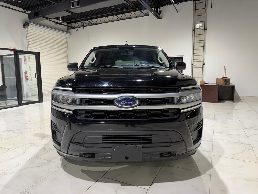 Ford Expedition XLT 4WD 2022