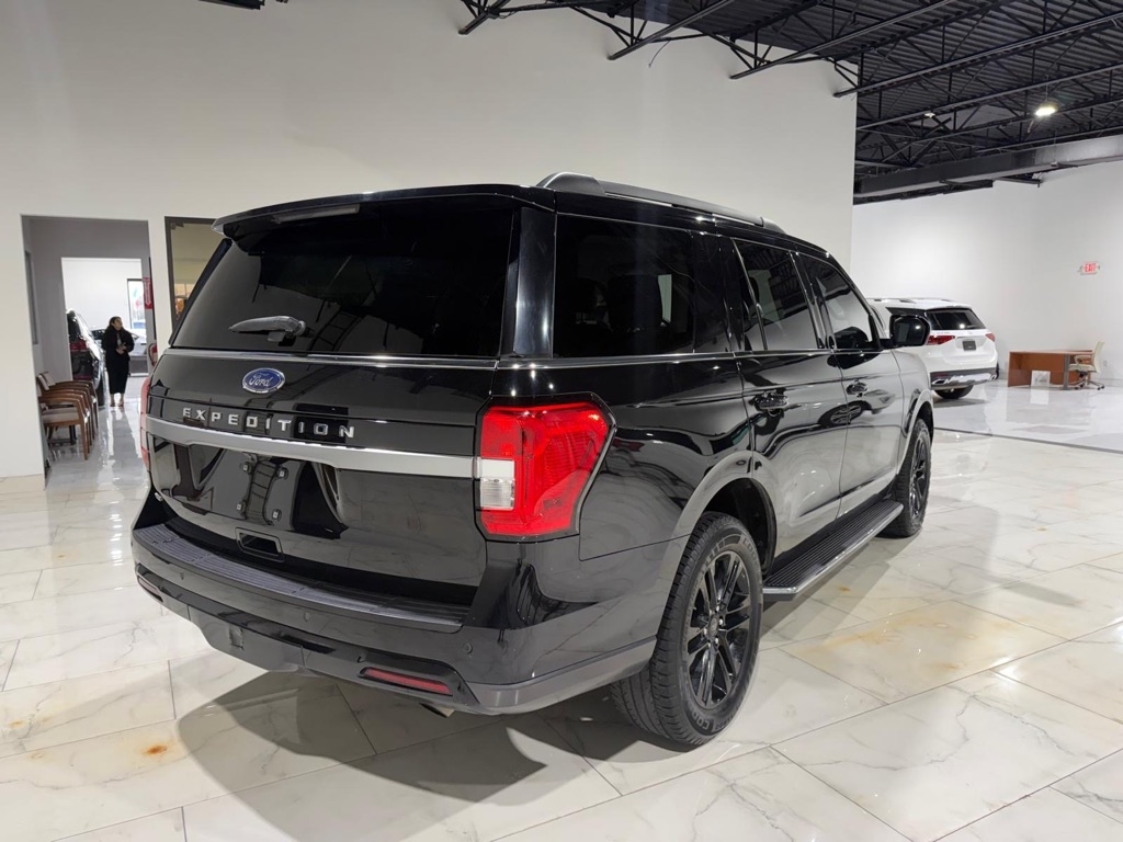 Ford Expedition XLT 4WD 2022