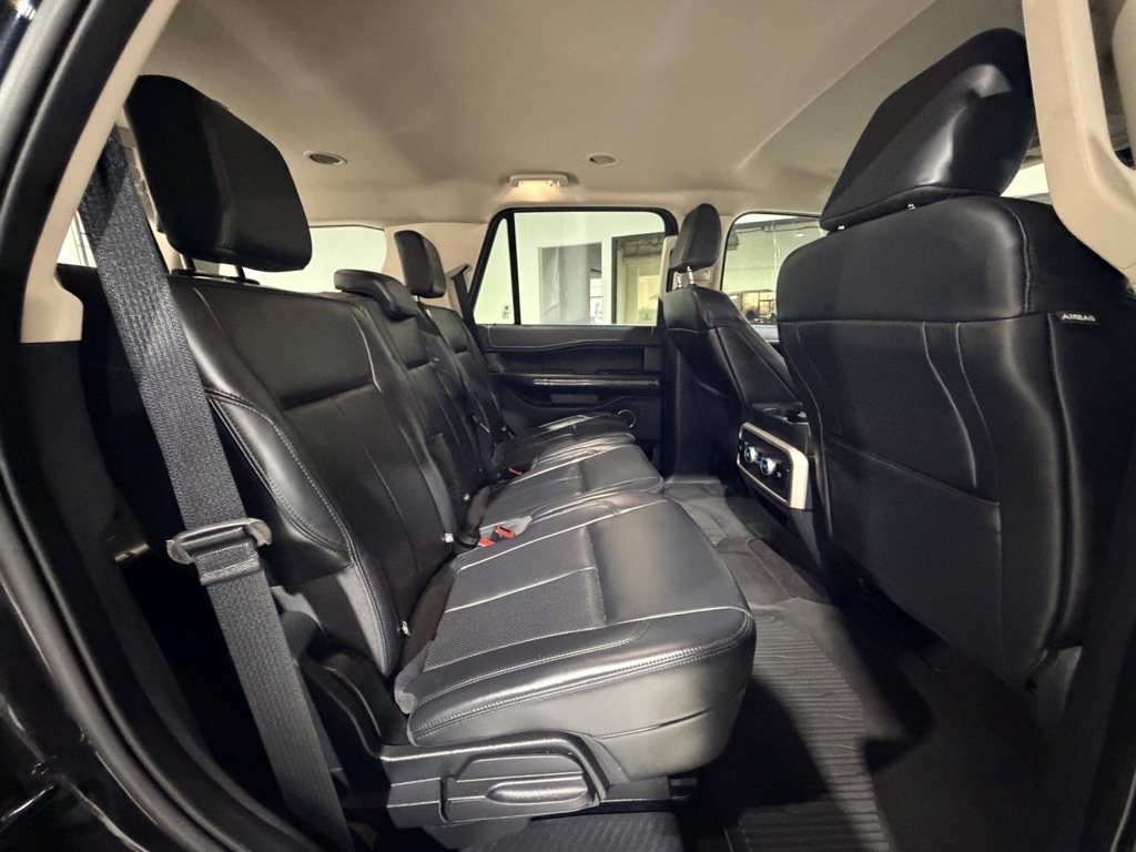 Ford Expedition XLT 4WD 2022