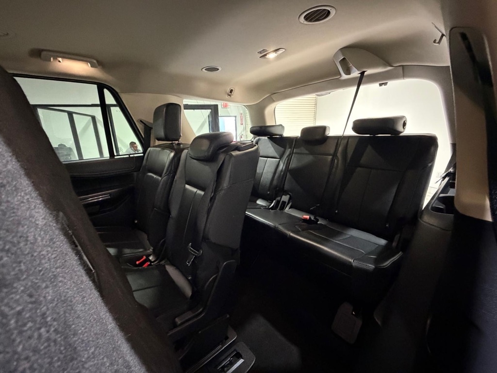 Ford Expedition XLT 4WD 2022