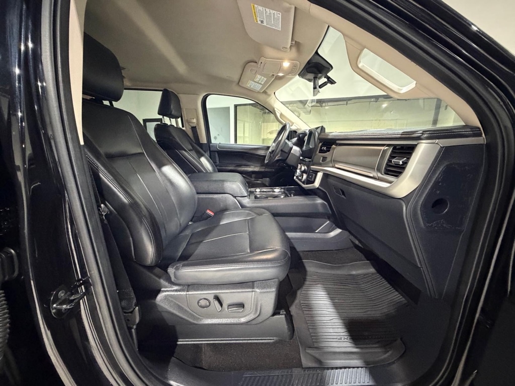 Ford Expedition XLT 4WD 2022