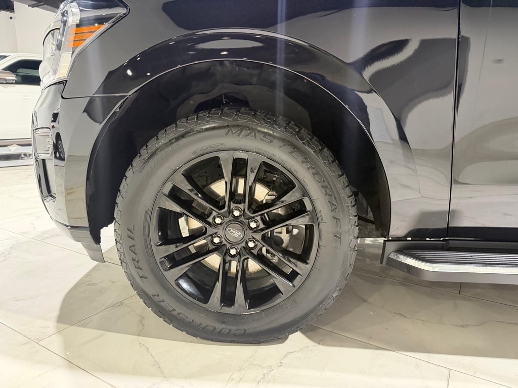 Ford Expedition XLT 4WD 2022