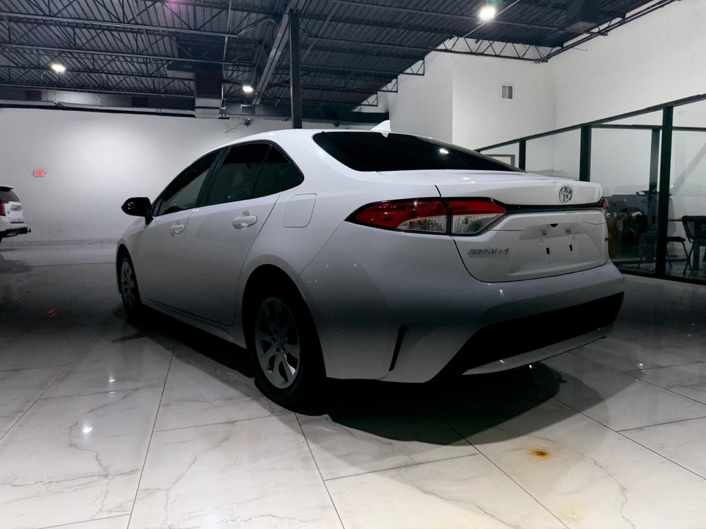Toyota Corolla LE 2022