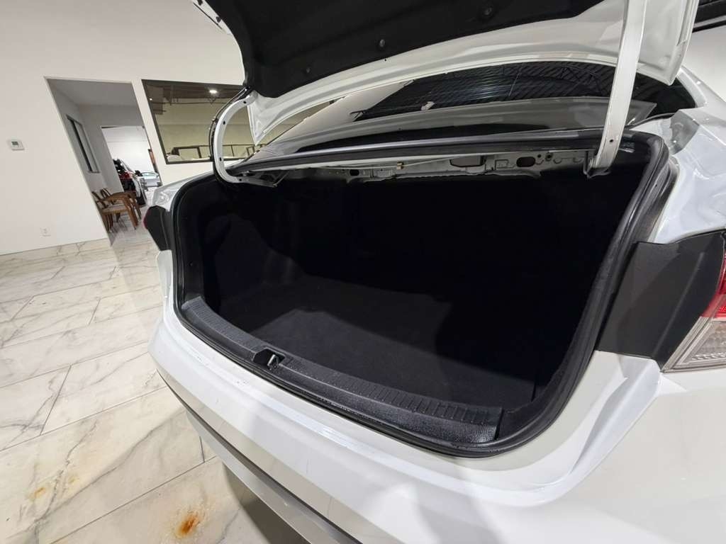 Toyota Corolla LE 2022