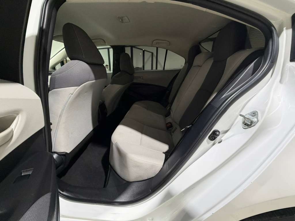 Toyota Corolla LE 2022