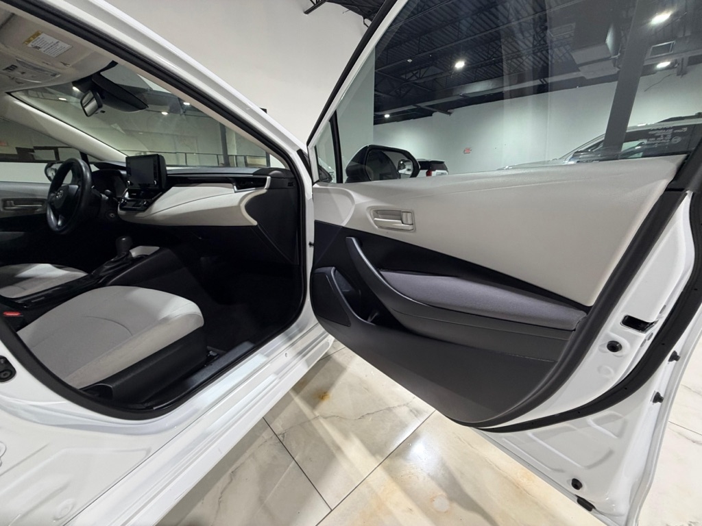 Toyota Corolla LE 2022