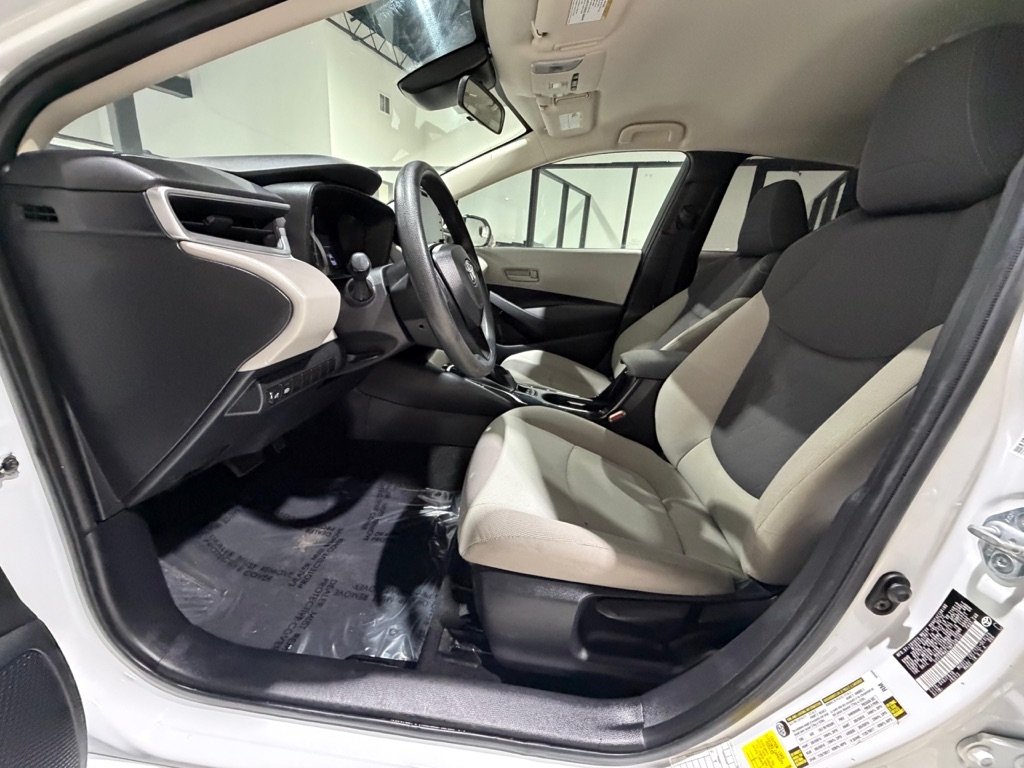 Toyota Corolla LE 2022