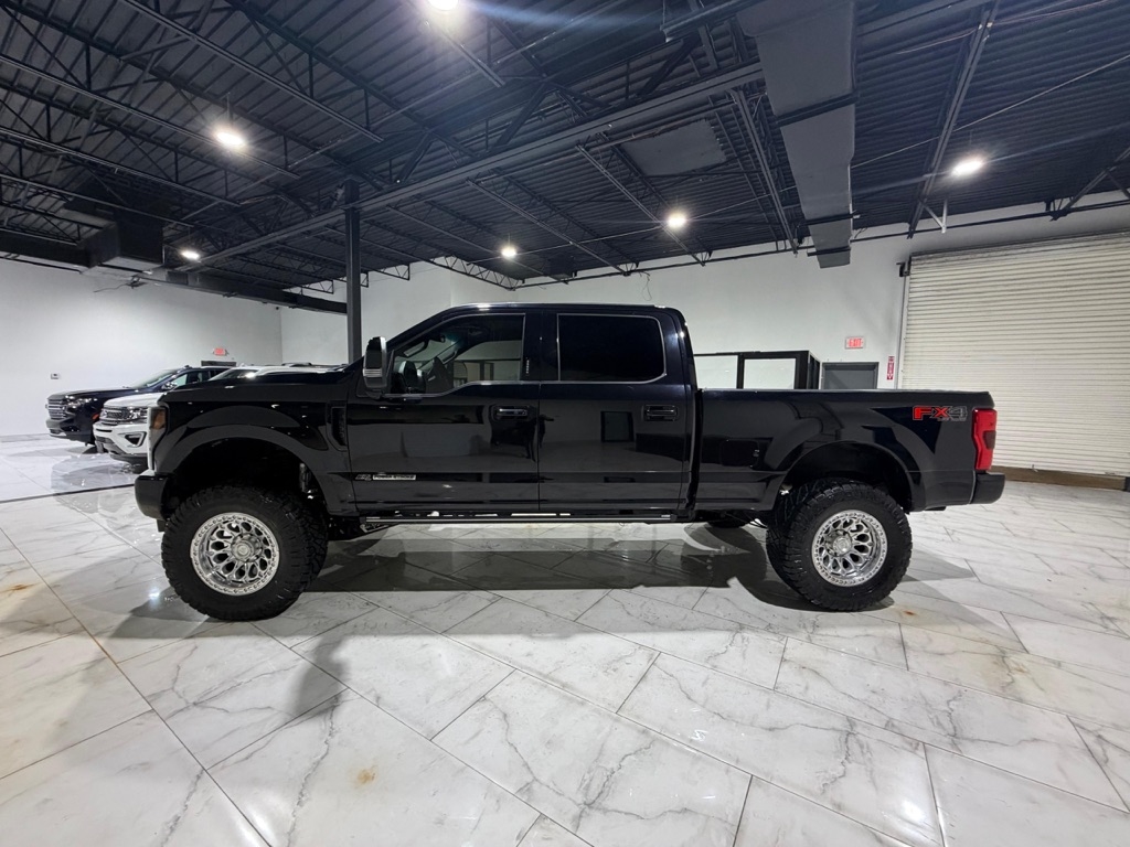 Ford F-250 SD Lariat Crew Cab 4WD 2019