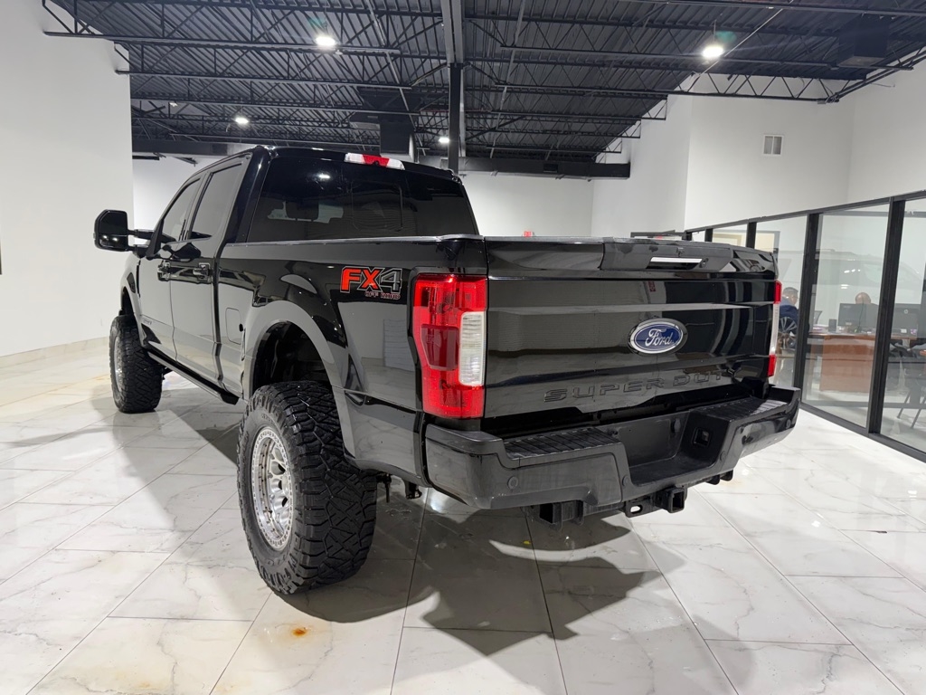 Ford F-250 SD Lariat Crew Cab 4WD 2019