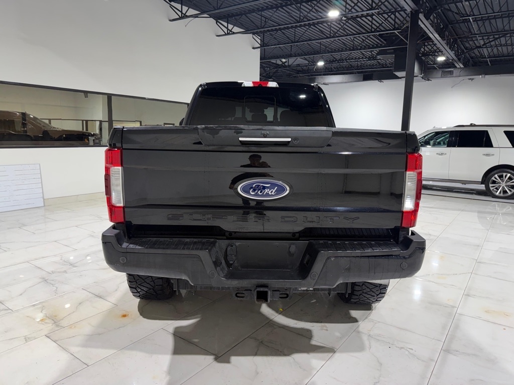 Ford F-250 SD Lariat Crew Cab 4WD 2019