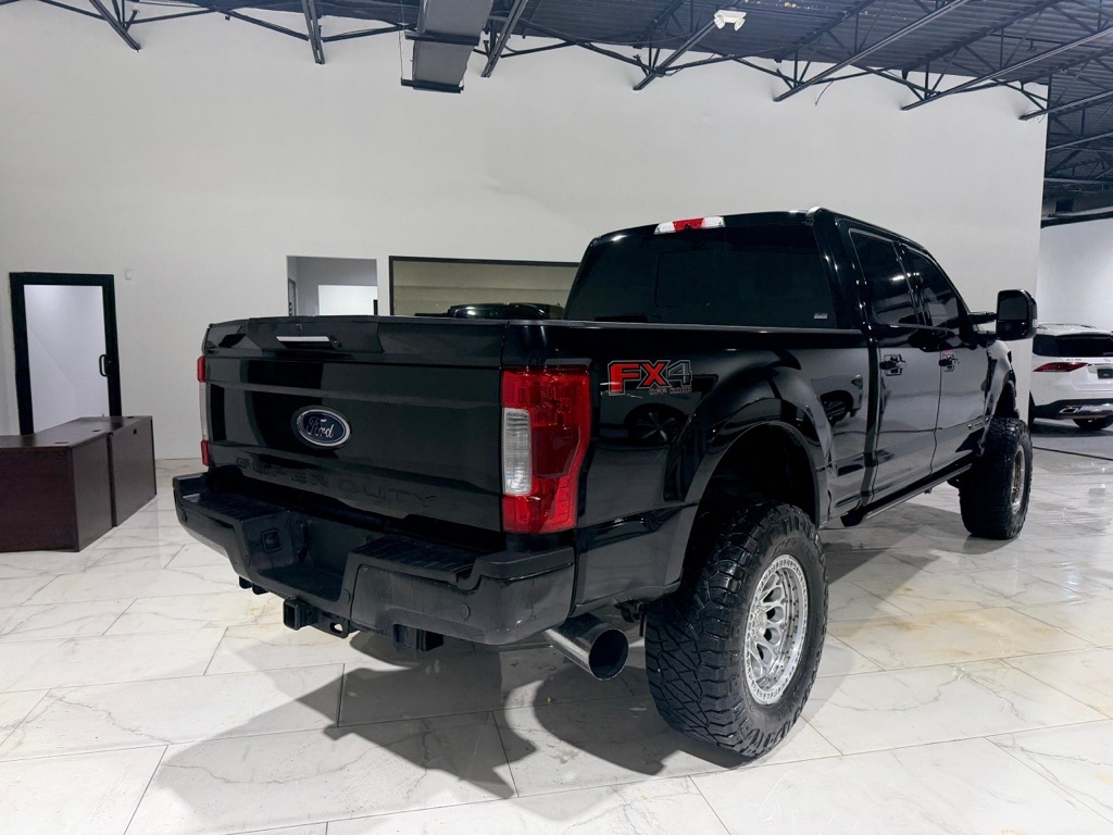 Ford F-250 SD Lariat Crew Cab 4WD 2019