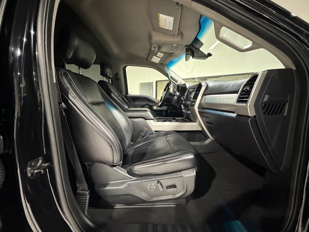 Ford F-250 SD Lariat Crew Cab 4WD 2019