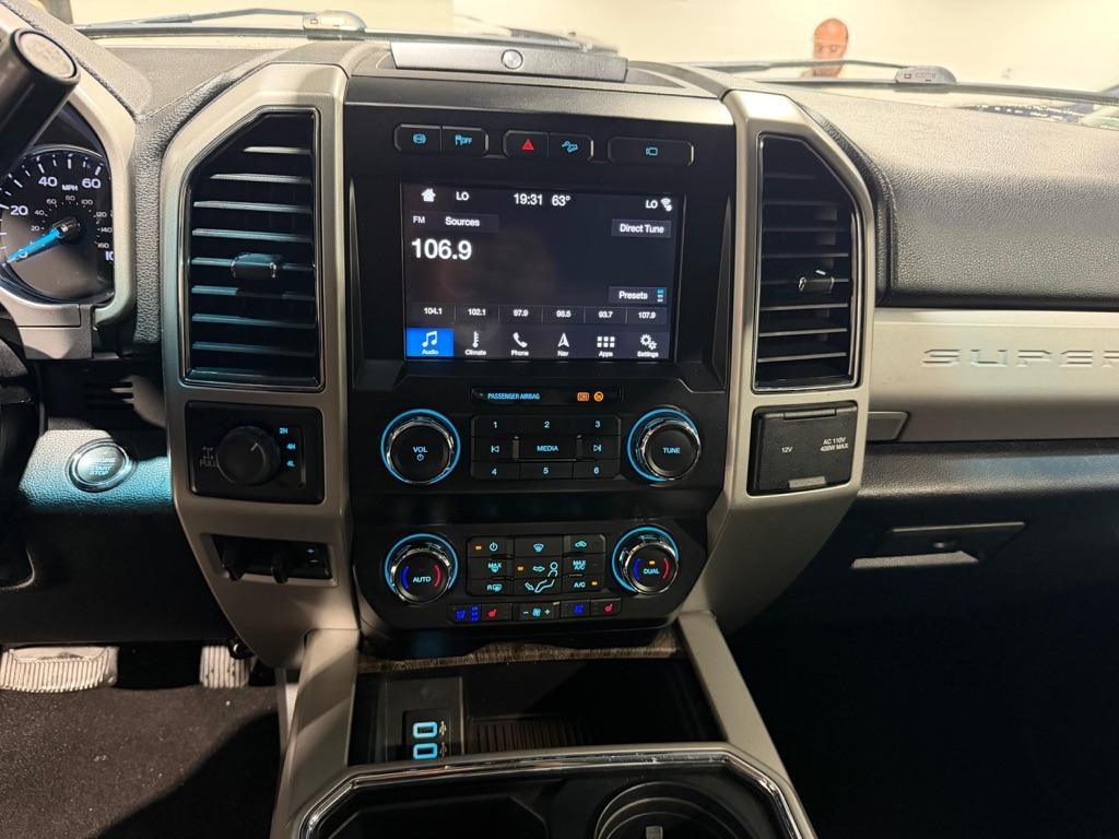 Ford F-250 SD Lariat Crew Cab 4WD 2019