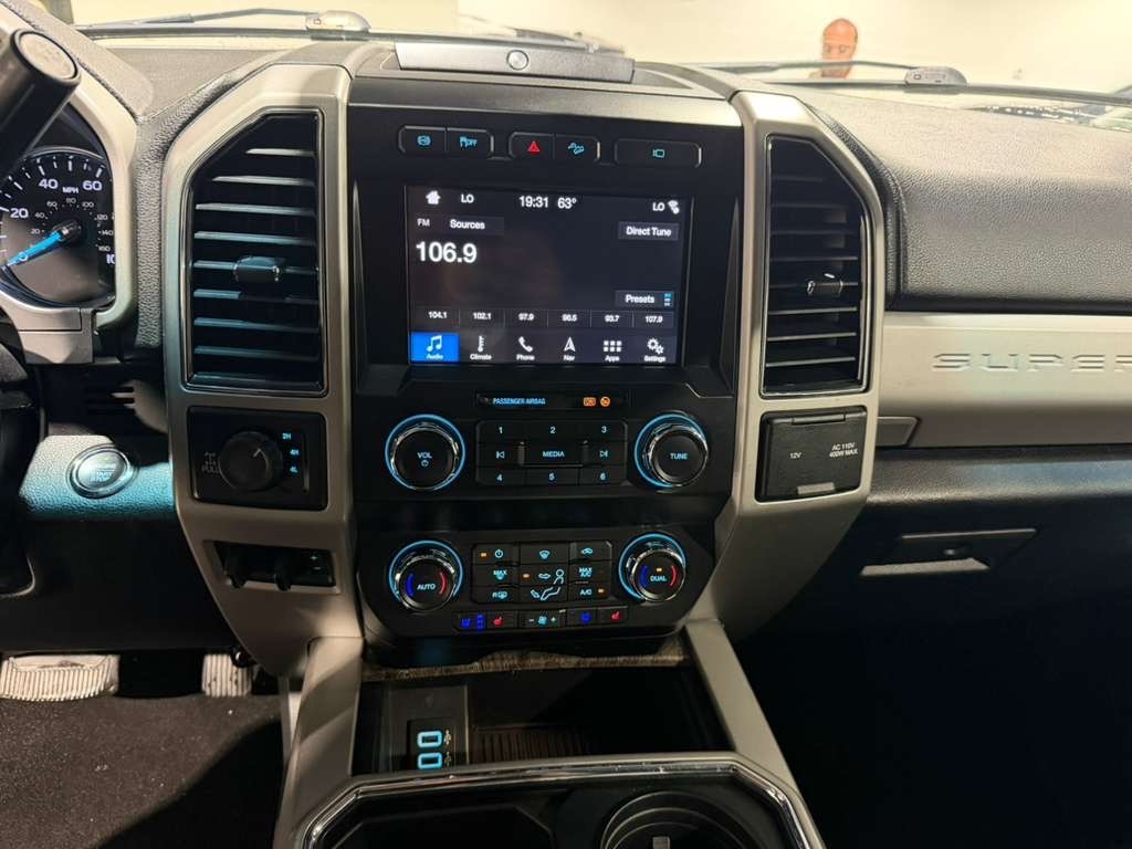 Ford F-250 SD Lariat Crew Cab 4WD 2019