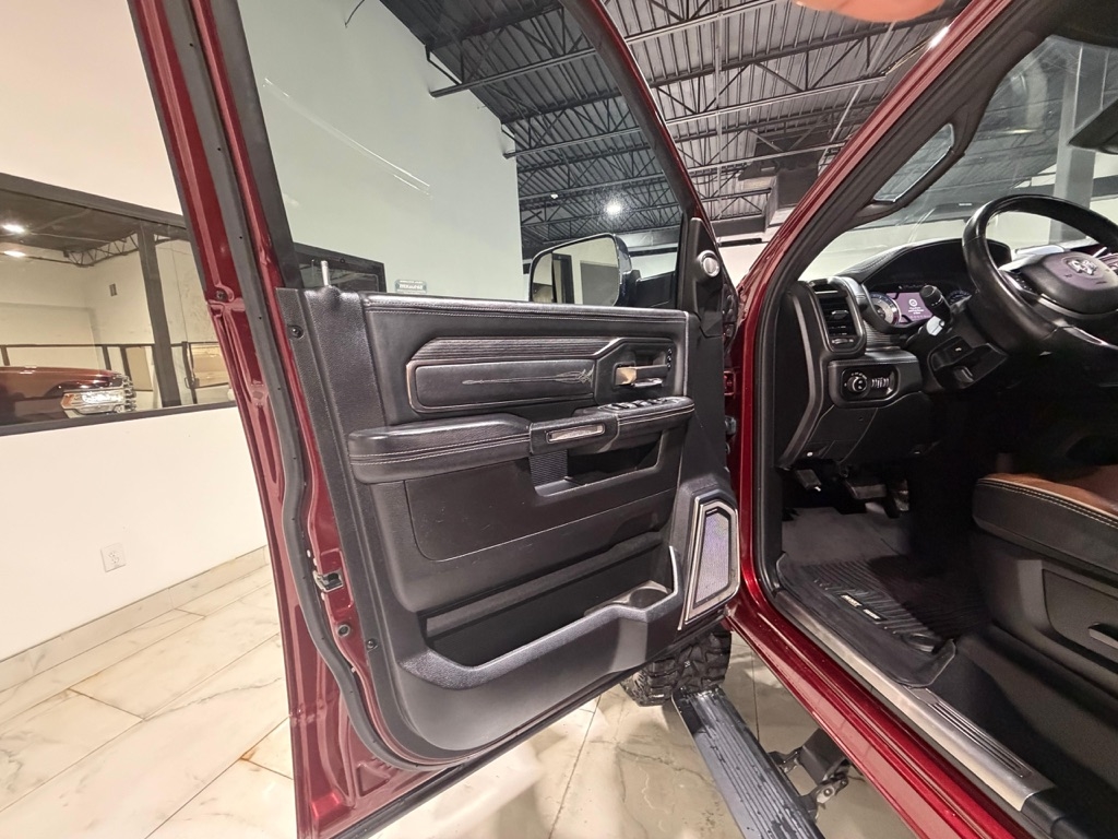 RAM 2500 Limited Crew Cab SWB 4WD 2019