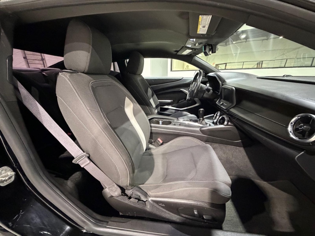 Chevrolet Camaro 1LS Coupe 2017