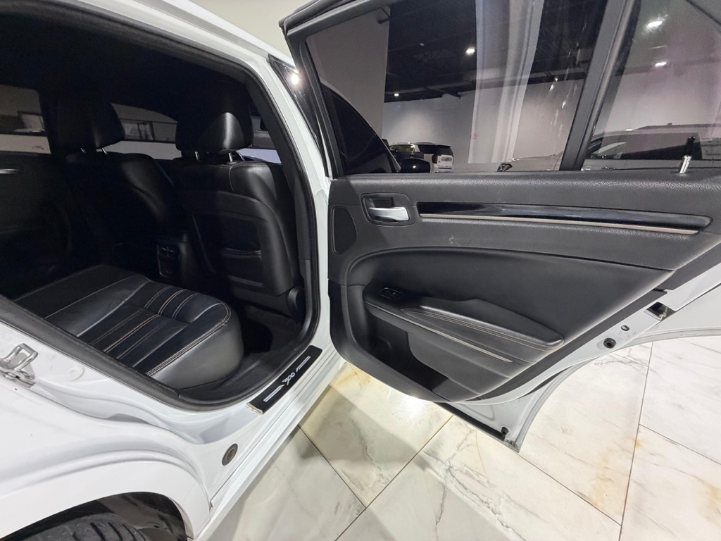 Chrysler 300 S V6 RWD 2017