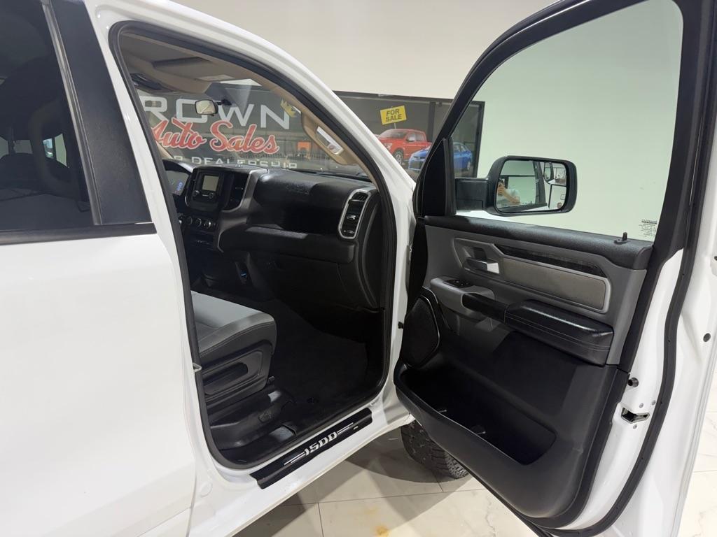 RAM 1500 Big Horn Crew Cab SWB 2WD 2020