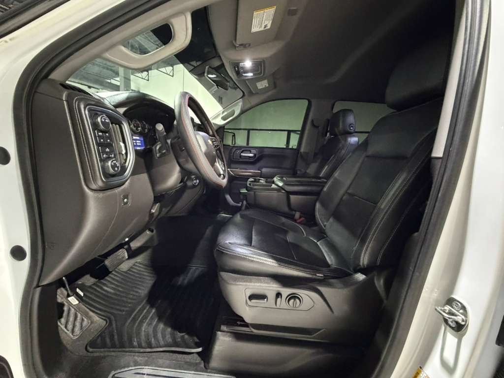 Chevrolet Silverado 1500 LT Crew Cab 4WD 2020