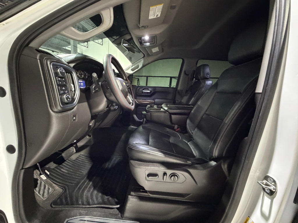 Chevrolet Silverado 1500 LT Crew Cab 4WD 2020