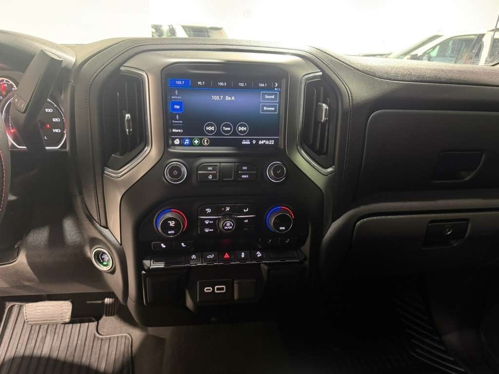 Chevrolet Silverado 1500 LT Crew Cab 4WD 2020