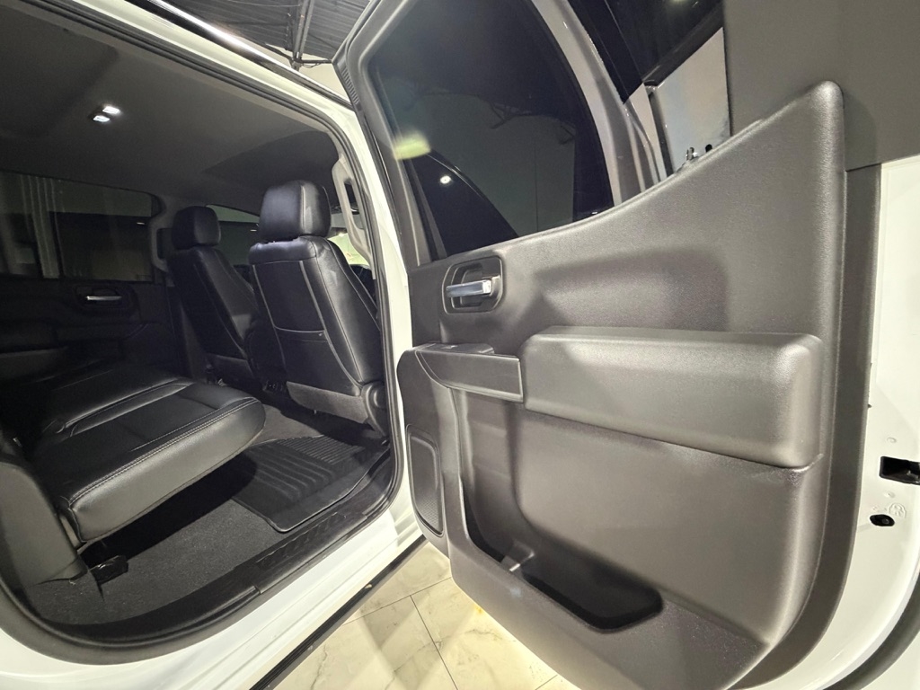 Chevrolet Silverado 1500 LT Crew Cab 4WD 2020