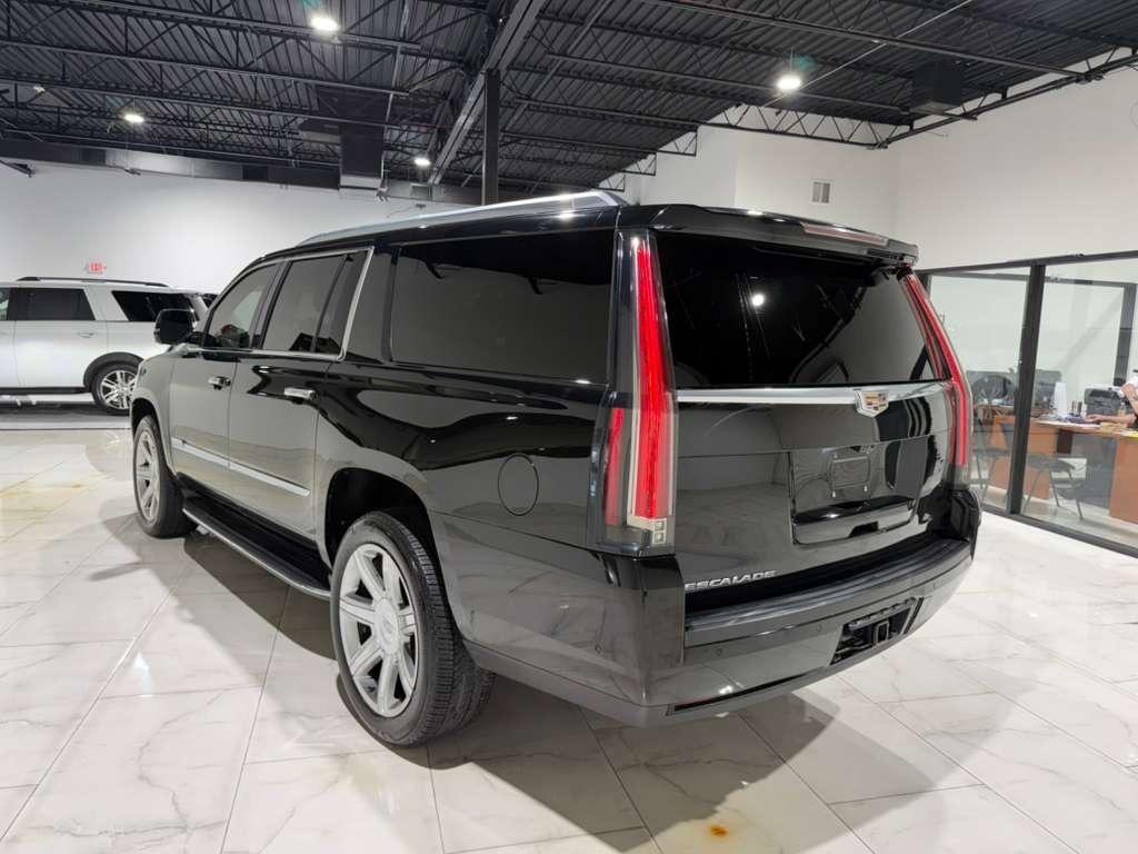 Cadillac Escalade ESV 2WD Premium 2018