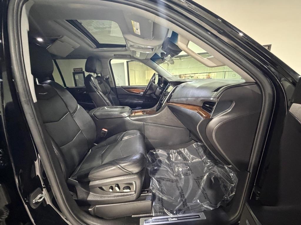 Cadillac Escalade ESV 2WD Premium 2018