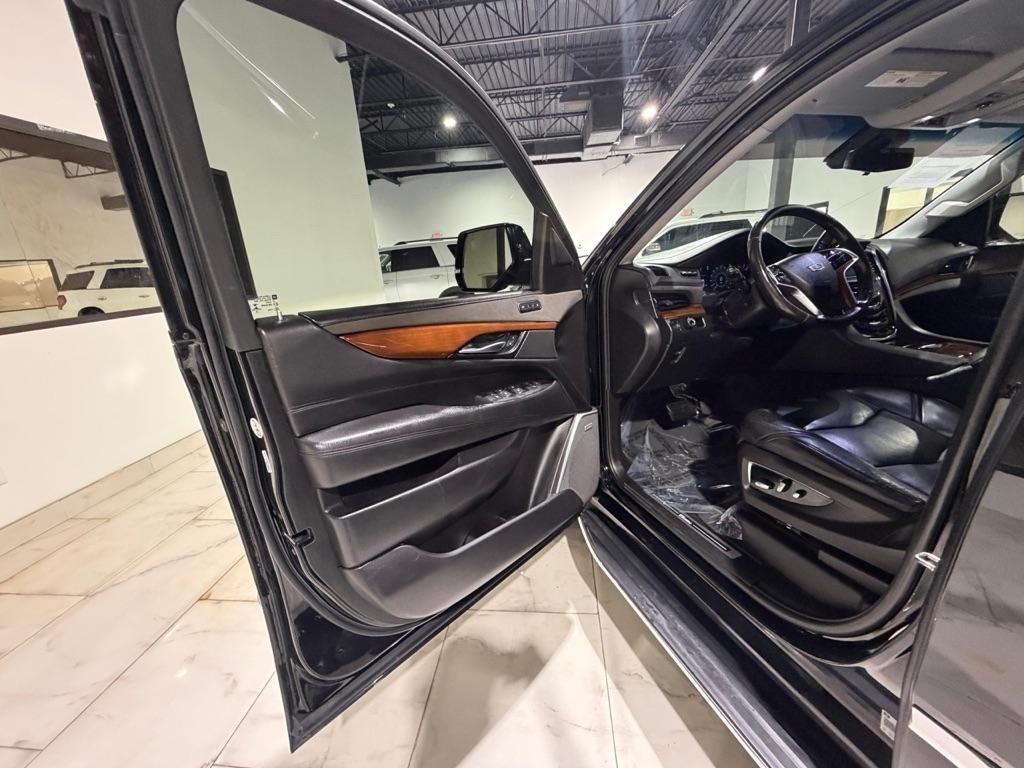 Cadillac Escalade ESV 2WD Premium 2018