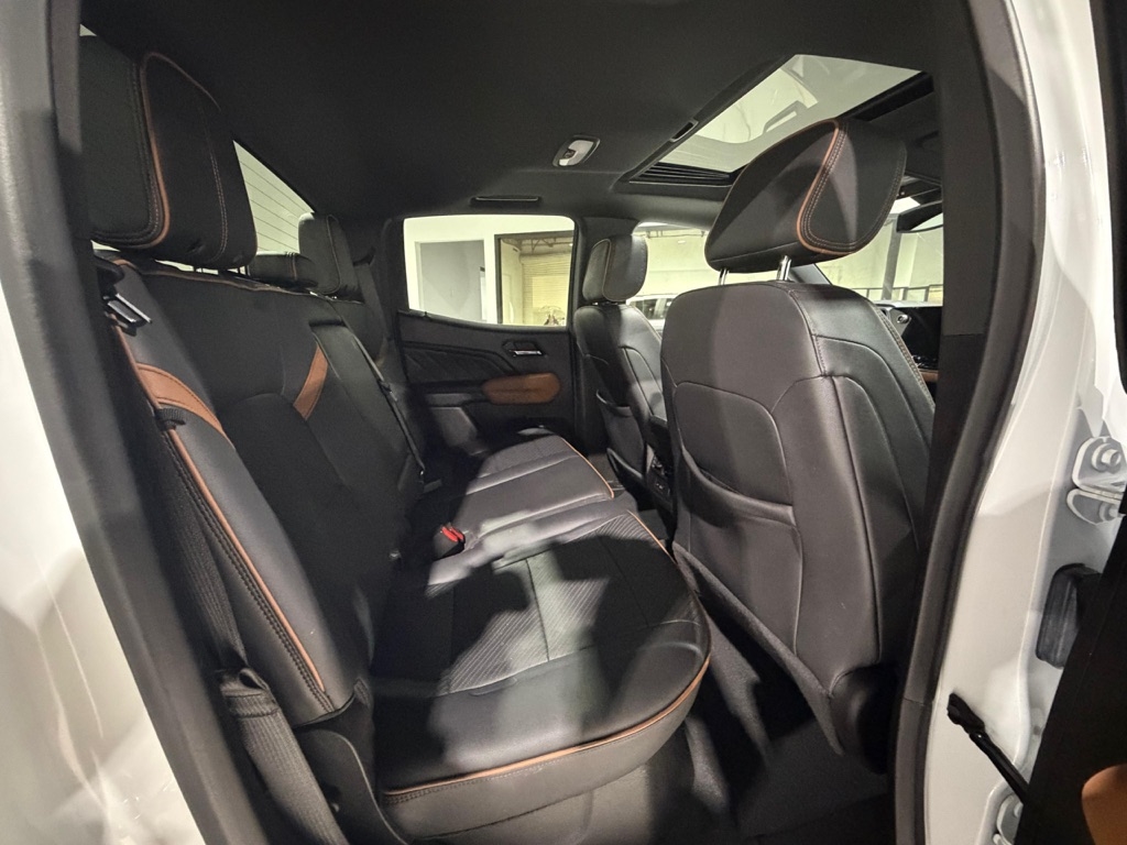 GMC Canyon AT4 Crew Cab 4WD 2024