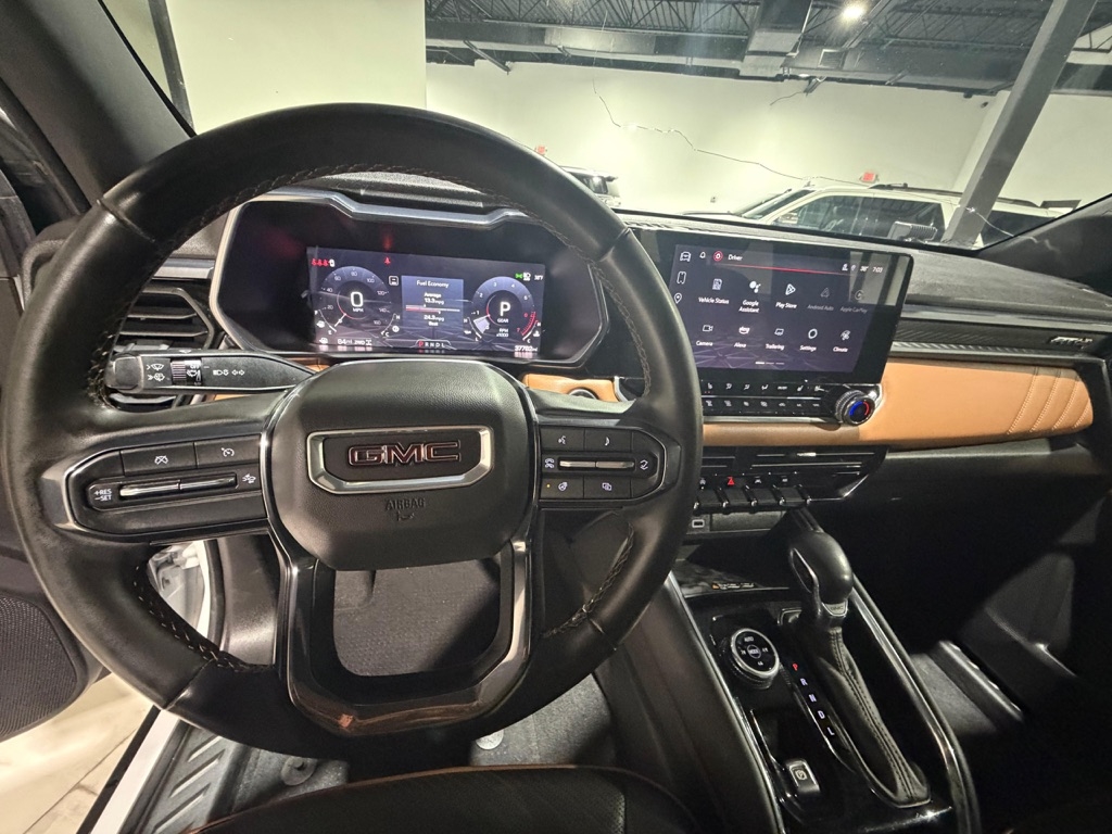 GMC Canyon AT4 Crew Cab 4WD 2024