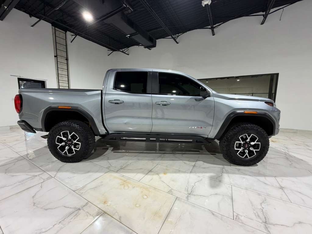 GMC Canyon AT4X Crew Cab 4WD 2024
