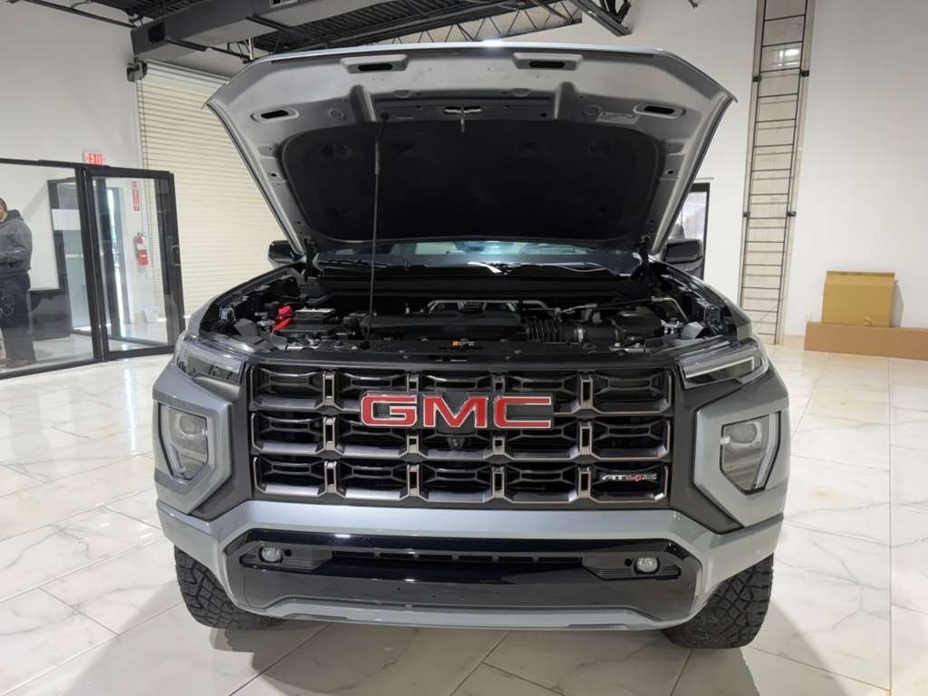 GMC Canyon AT4X Crew Cab 4WD 2024