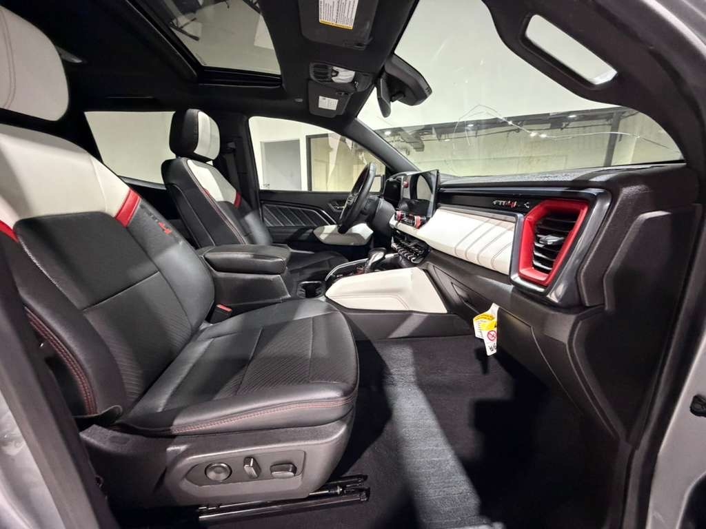 GMC Canyon AT4X Crew Cab 4WD 2024