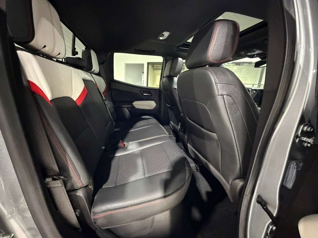 GMC Canyon AT4X Crew Cab 4WD 2024